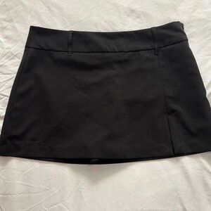 Love Tree Elegant Black Skort